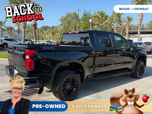 Used 2025 Chevrolet Silverado 1500 Custom Trail Boss w/ Dark Appearance Package AWD/4WD image 7