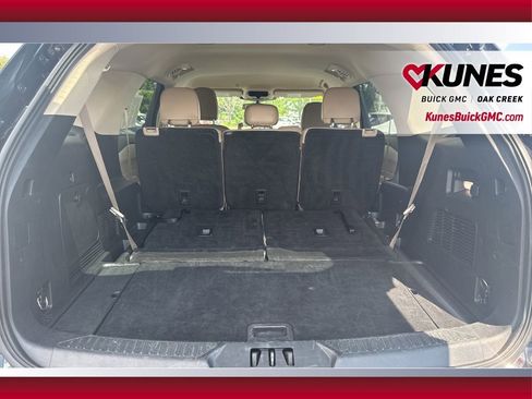 Used 2023 Ford Explorer XLT w/ Equipment Group 202A image 33