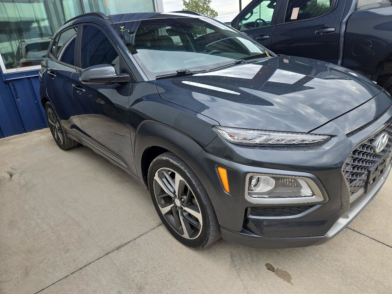 Used 2018 Hyundai Kona Limited FWD image 2