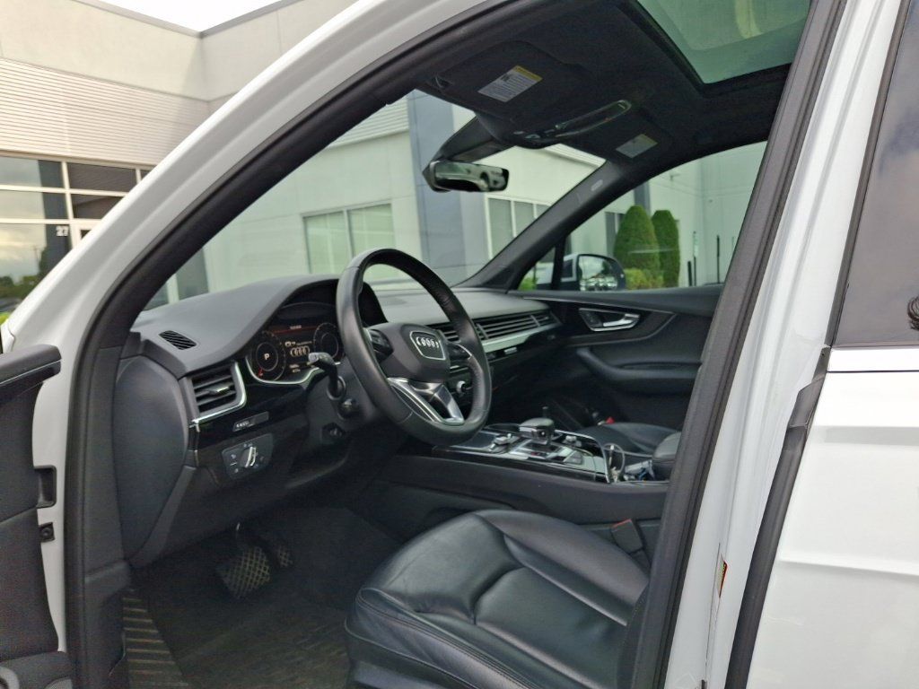 Used 2019 Audi Q7 3.0T Premium Plus w/ Premium Plus Package AWD/4WD image 2