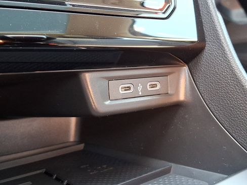 New 2026 Volkswagen Jetta SEL FWD image 17