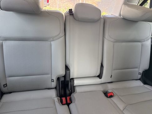 Used 2025 Ford Expedition Max Platinum w/ Driver's Package AWD/4WD image 18