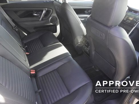 Used 2025 Land Rover Discovery Sport S image 26