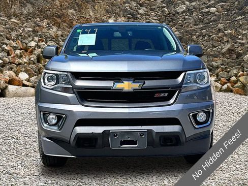 Used 2019 Chevrolet Colorado Z71 AWD/4WD image 3