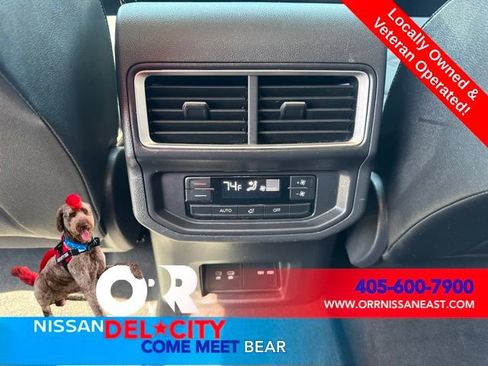 Used 2025 Volkswagen Atlas SE FWD image 13