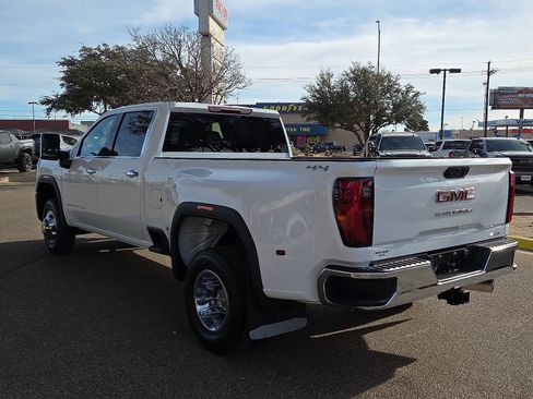New 2026 GMC Sierra 3500 SLT w/ SLT Convenience Package image 3