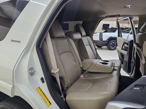 Used 2016 Toyota 4Runner Limited image 23