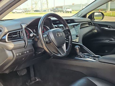 Used 2019 Toyota Camry XSE w/ Navigation Package FWD image 10