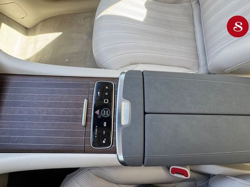 Used 2023 Mercedes-Benz EQS 580 4MATIC Sedan image 19