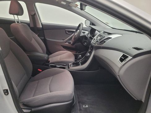 Used 2016 Hyundai Elantra SE FWD image 21