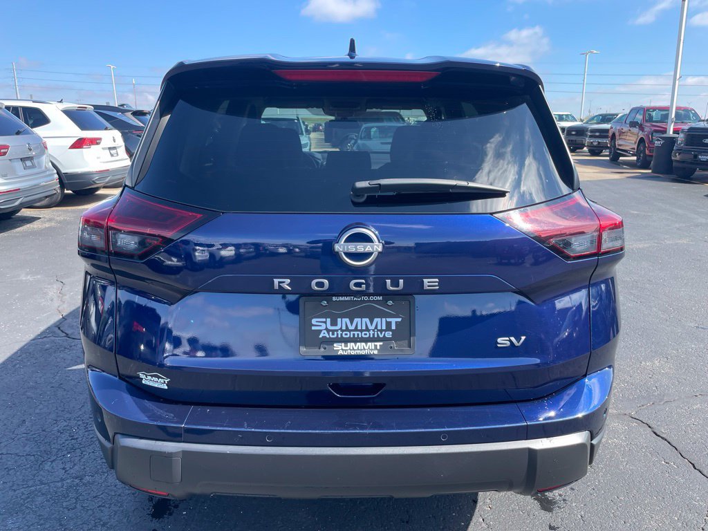Used 2024 Nissan Rogue SV FWD image 29