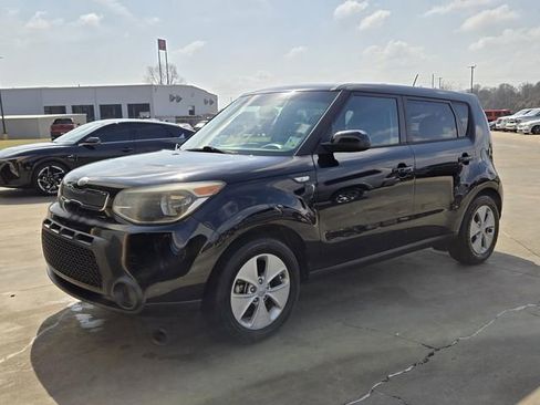 Used 2014 Kia Soul image 2