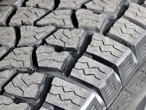 Used 2015 Toyota Tundra Limited w/ T3 Package image 12