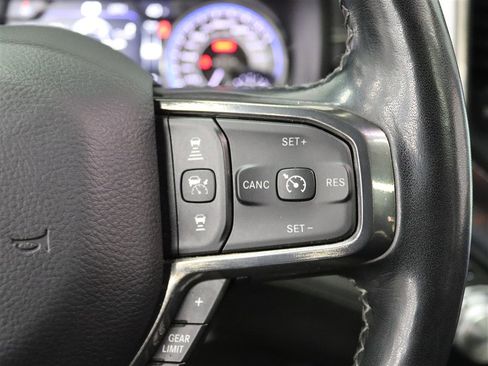Used 2020 RAM 1500 Limited w/ Black Appearance Package image 32