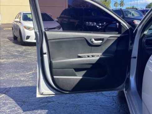 Used 2023 Kia Rio LX image 14