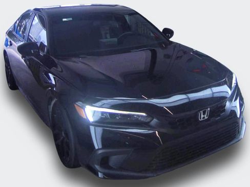 Used 2024 Honda Civic Sport image 9