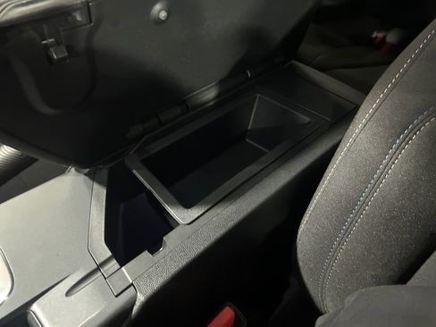 New 2026 Chevrolet Equinox EV LT image 35