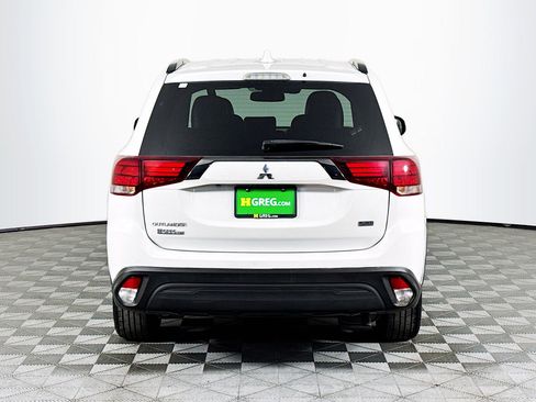 Used 2020 Mitsubishi Outlander LE image 8