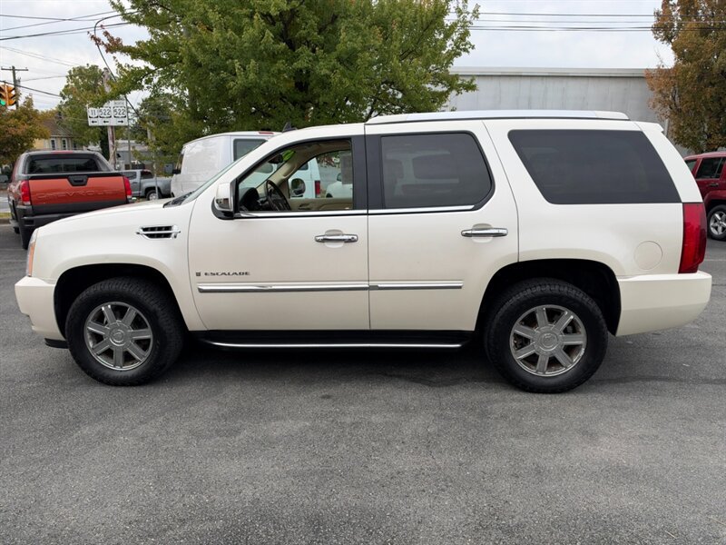 Used 2007 Cadillac Escalade AWD w/ Information Package image 6