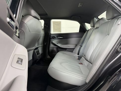 Used 2020 Toyota Avalon XLE w/ Moonroof Package image 13