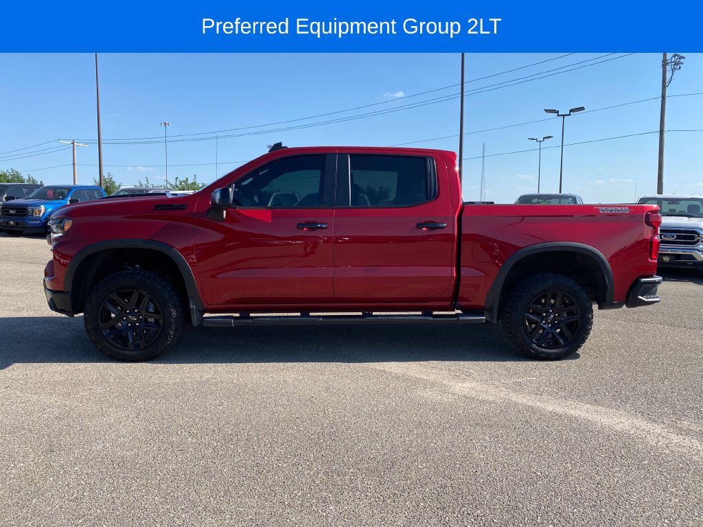 Used 2024 Chevrolet Silverado 1500 LT Trail Boss w/ LT Trail Boss Premium Package AWD/4WD image 3