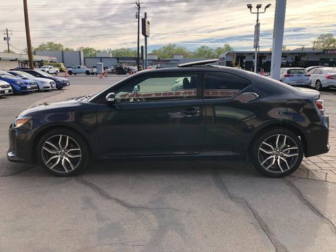 Used 2015 Scion tC image 5