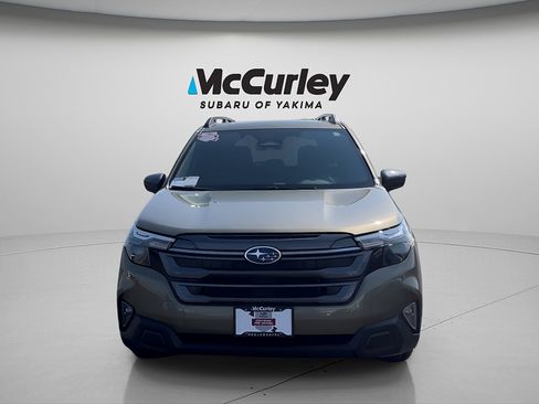 Certified 2026 Subaru Forester Premium AWD/4WD image 9