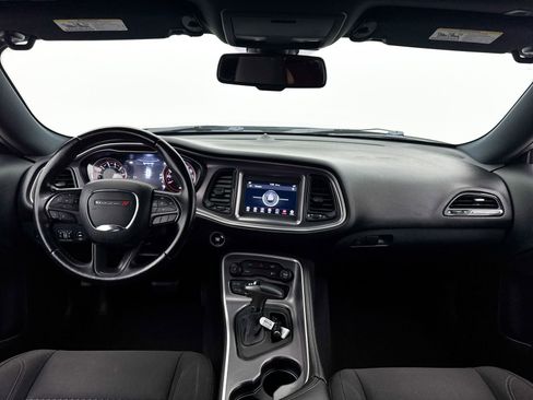 Used 2019 Dodge Challenger SXT RWD image 19