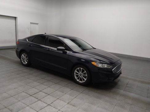Used 2020 Ford Fusion SE FWD image 11