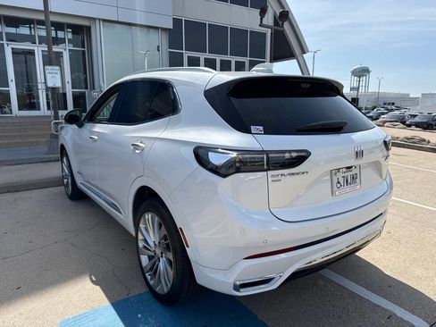 Used 2024 Buick Envision Avenir AWD/4WD image 9