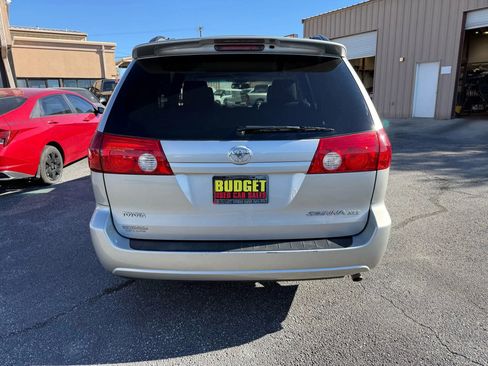 Used 2006 Toyota Sienna XLE image 6