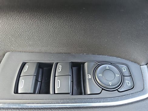 Used 2023 Chevrolet Silverado 1500 LT Trail Boss w/ Protection Package image 32