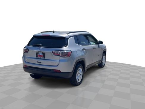 Used 2018 Jeep Compass Sport AWD/4WD image 8