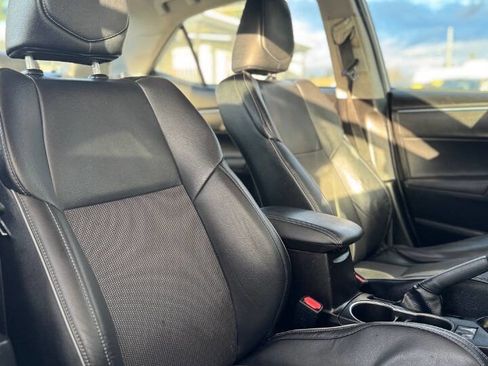 Used 2016 Toyota Corolla S image 7