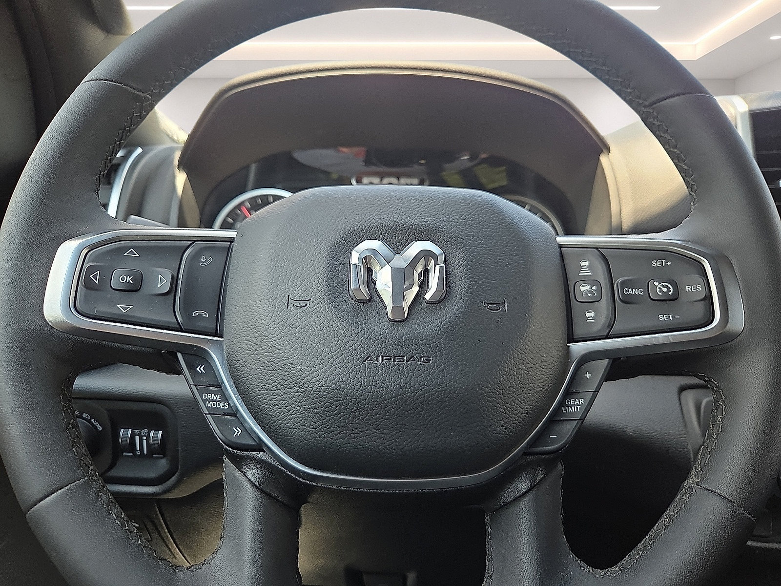 Used 2026 RAM 1500 Big Horn AWD/4WD image 24