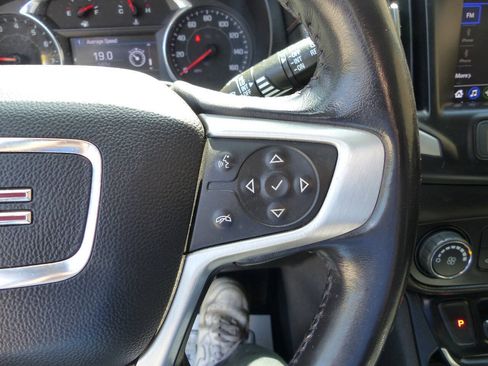Used 2020 GMC Terrain SLE AWD/4WD image 26
