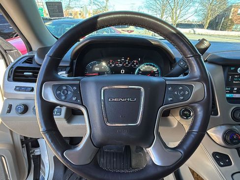 Certified 2017 GMC Yukon Denali w/ Open Road Package image 15