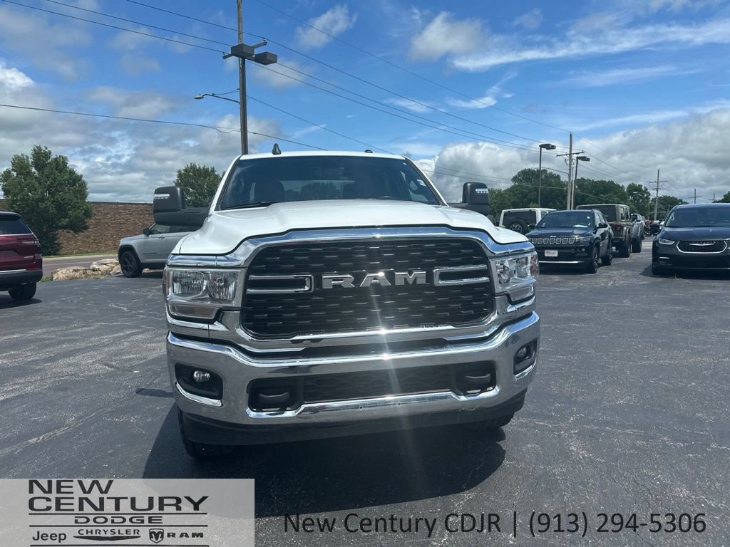Used 2024 RAM 2500 Big Horn AWD/4WD image 3