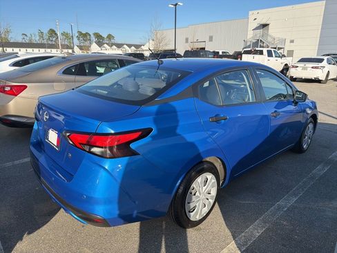 Used 2023 Nissan Versa S image 6