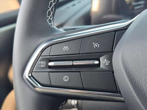 New 2026 Chevrolet Traverse LT w/ Driver Confidence Package FWD image 28
