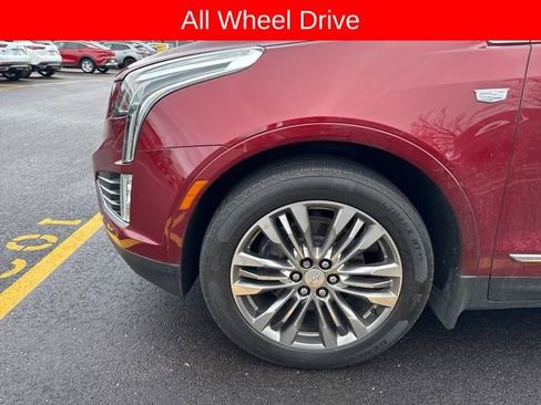Used 2018 Cadillac XT5 Premium Luxury image 2