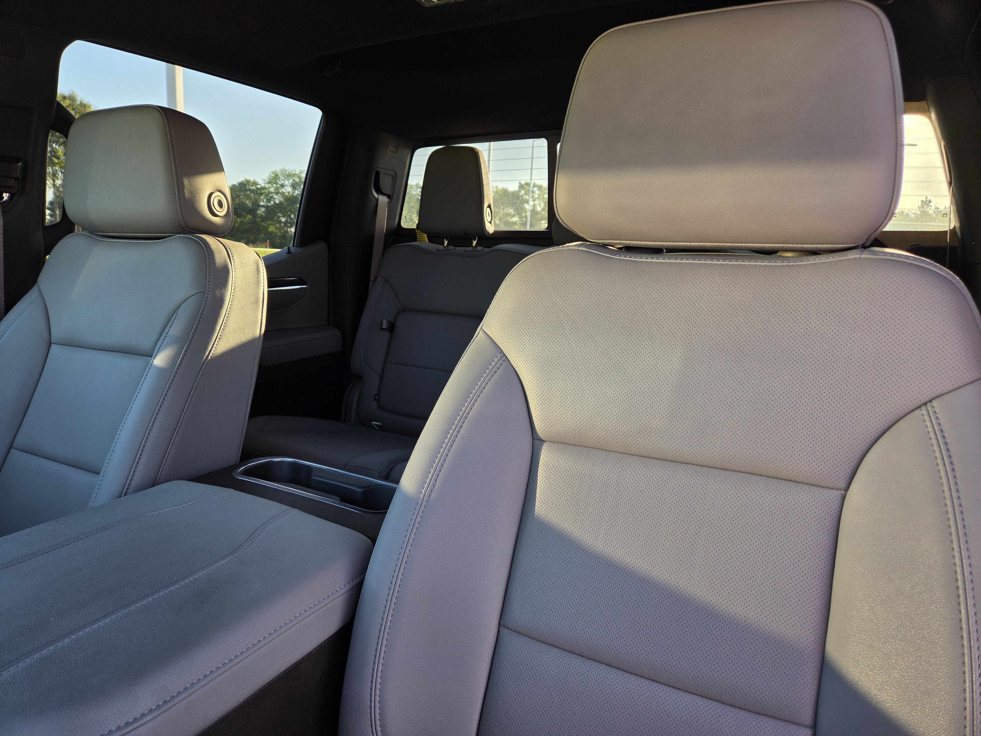 Used 2024 Chevrolet Silverado 1500 LTZ w/ LTZ Premium Texas Edition AWD/4WD image 28
