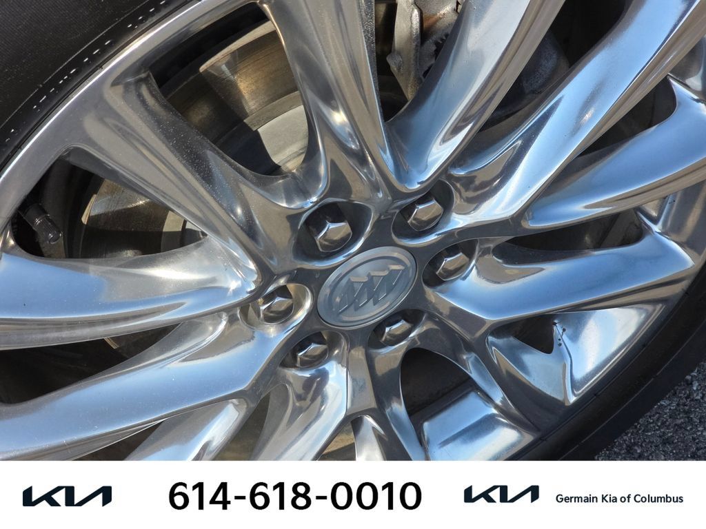 Used 2021 Buick Enclave Essence w/ Sound and Sites Package FWD image 12