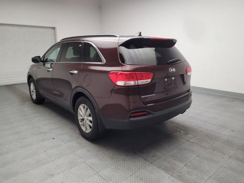 Used 2018 Kia Sorento FWD image 5