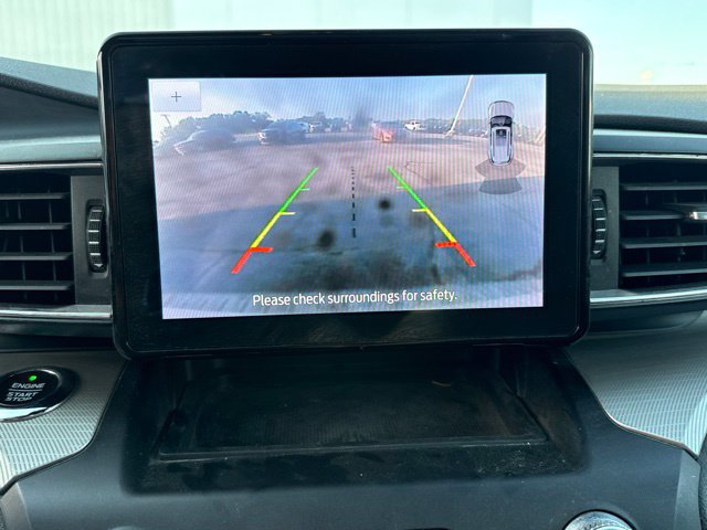 Used 2020 Ford Explorer XLT w/ Equipment Group 202A AWD/4WD image 12