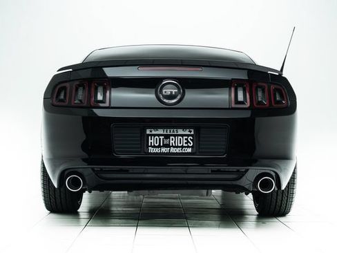 Used 2013 Ford Mustang GT RWD image 15