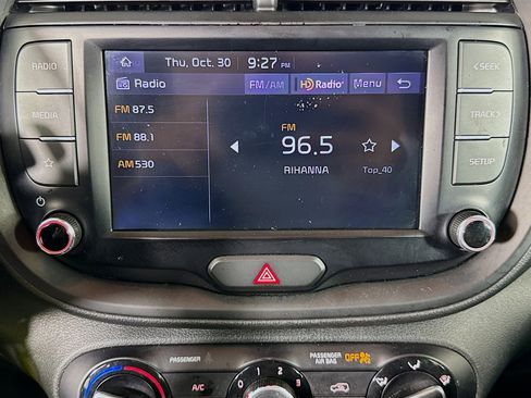 Used 2022 Kia Soul LX w/ Technology Package image 17