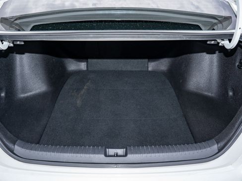 Used 2023 Honda Accord EX image 9