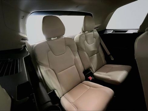 Certified 2023 Volvo XC90 B6 Ultimate AWD/4WD image 31