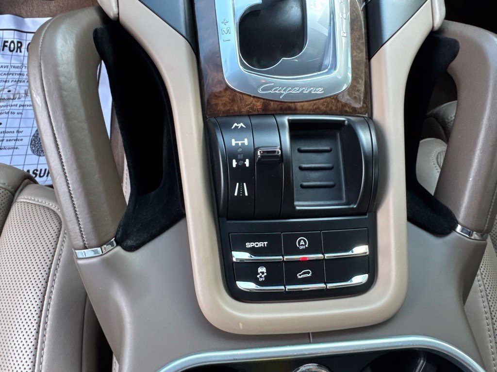 Used 2012 Porsche Cayenne AWD/4WD image 70